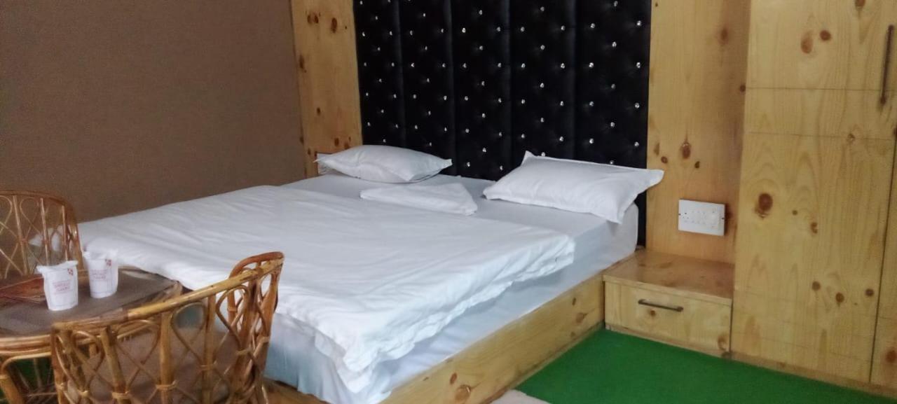 Jungle Resort Халдвани Экстерьер фото