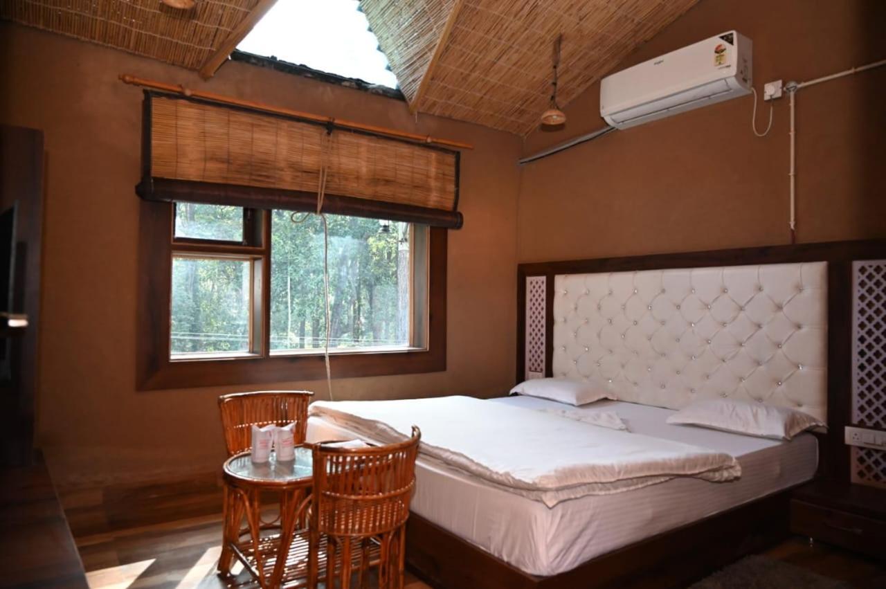 Jungle Resort Халдвани Экстерьер фото